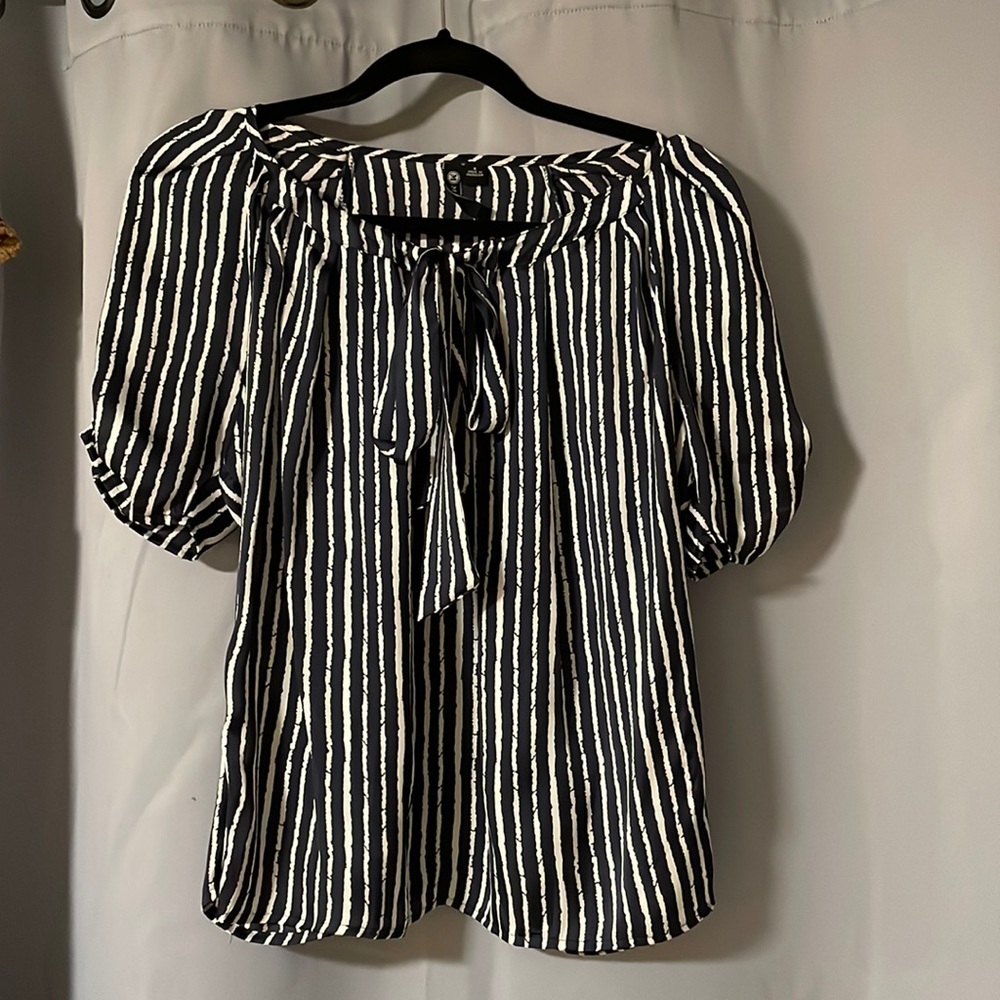 Beautiful silk blend blouse top